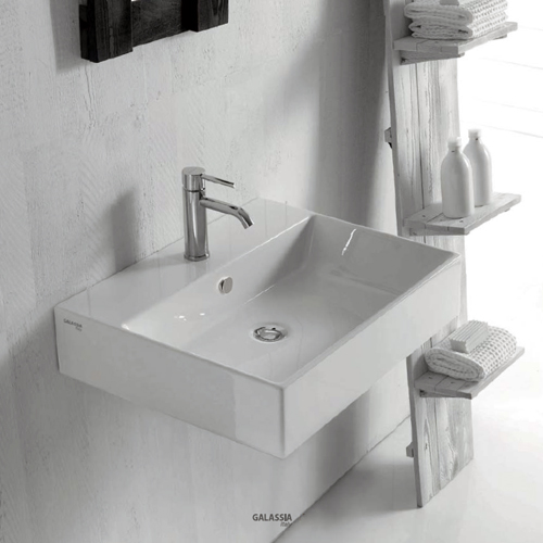 PLUS DESIGN